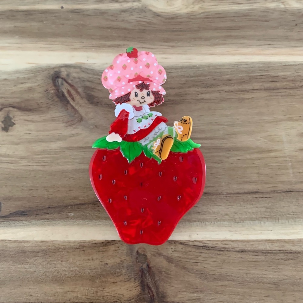 Erstwilder Sitting on a Strawberry Brooch Pin NWOT